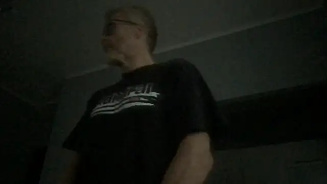 Axl hot online show from 22, 12, 2025