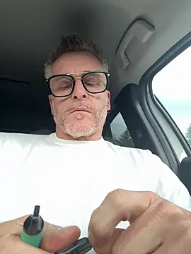 Axl hot online show from 18, 5, 2026