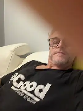 Axl hot online show from 20, 2, 2026