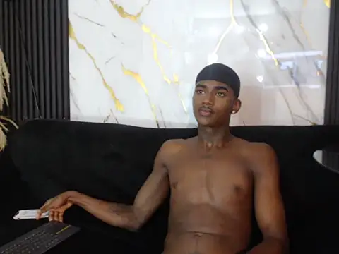 Snapshot of brihansexx chatting on 15, 11, 2025 brihansexx online show from 15, 11, 2025