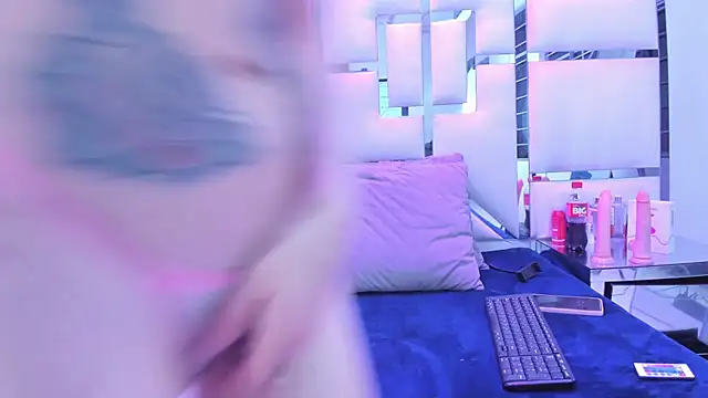 Snapshot of GabrielBrowm chatting on 22, 11, 2025 GabrielBrowm online show from 22, 11, 2025