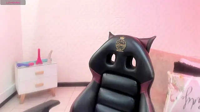 Eva mermaid online show from 3, 3, 2026