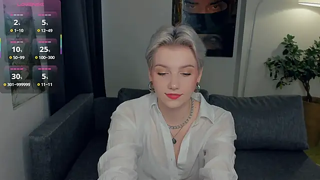 Snapshot of OdelynaAsp chatting on 15, 10, 2025 OdelynaAsp online show from 15, 10, 2025