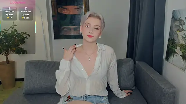 Snapshot of OdelynaAsp chatting on 9, 10, 2025 OdelynaAsp online show from 9, 10, 2025