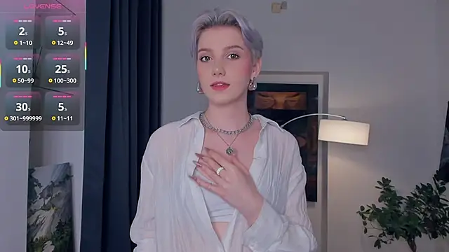 Snapshot of OdelynaAsp chatting on 22, 10, 2025 OdelynaAsp online show from 22, 10, 2025