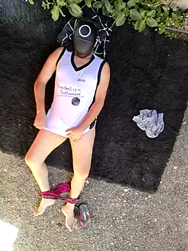 Snapshot of bad_wolf28 chatting on 24, 10, 2025 bad wolf28 online show from 24, 10, 2025