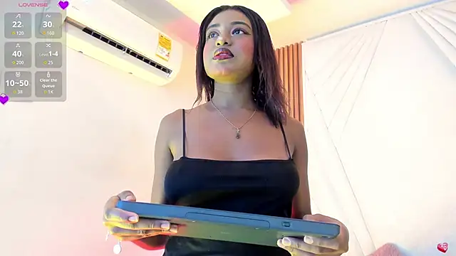 Emilia  Cam online show from 11, 9, 2025