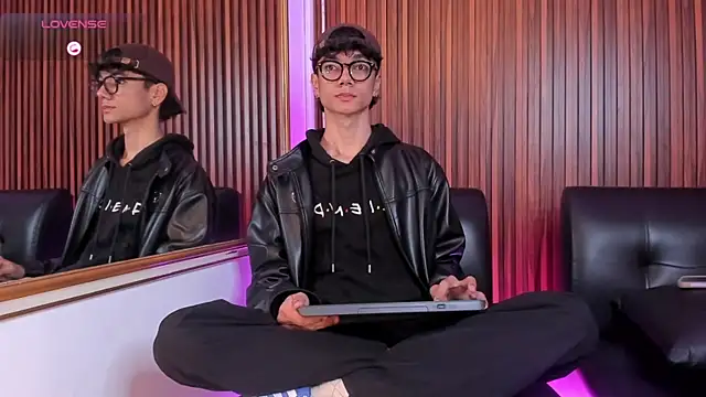 Snapshot of Phillicious__ chatting on 2, 2, 2026 Phillicious online show from 2, 2, 2026