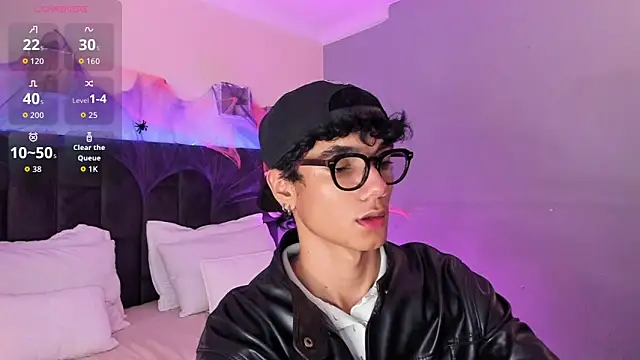 Snapshot of Phillicious__ chatting on 21, 10, 2025 Phillicious online show from 21, 10, 2025