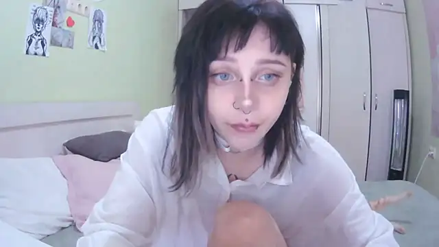 SineKiraReal online show from 26, 9, 2025