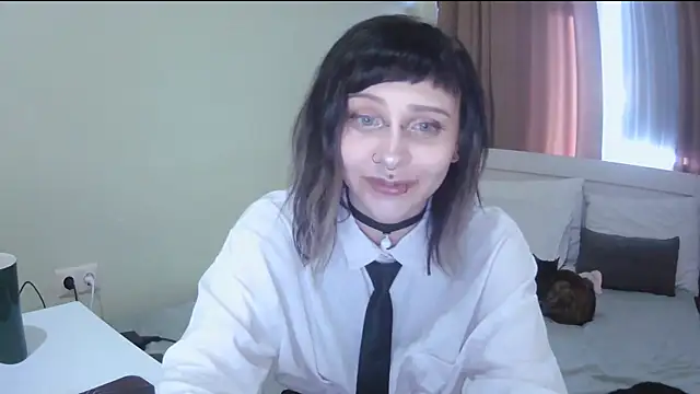 SineKiraReal online show from 17, 9, 2025