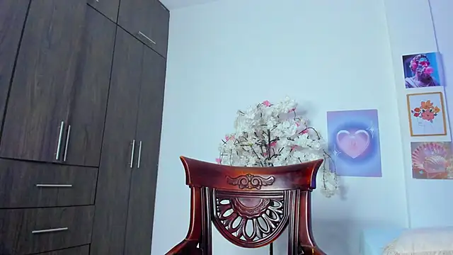 Snapshot of ashly_pnik1 chatting on 6, 11, 2025 ashly pnik1 online show from 6, 11, 2025