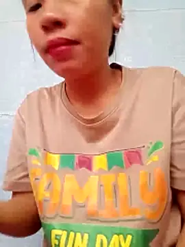 Snapshot of HotNaughtyGirl23 chatting on 13, 3, 2026 HotNaughtyGirl23 online show from 13, 3, 2026
