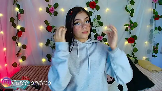 cutee andrea online show from 17, 10, 2025