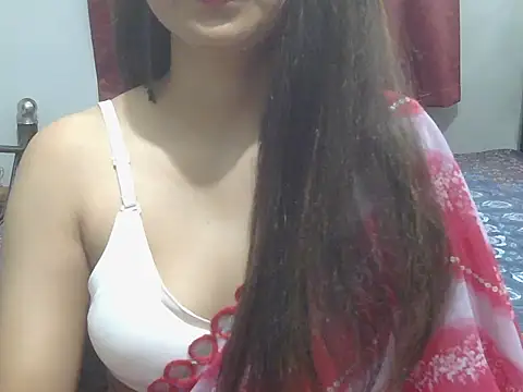Snapshot of cute-Saara chatting on 3, 10, 2025 cute-Saara online show from 3, 10, 2025