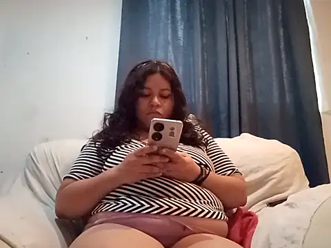 Kitty WetXxX online show from 17, 10, 2025