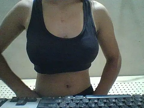 Skinny PinayGirljust18 online show from 28, 2, 2026