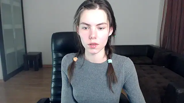 AmelieReve online show from 29, 9, 2025