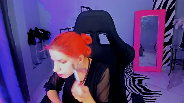 Snapshot of NitaNihil chatting on 29, 10, 2025 NitaNihil online show from 29, 10, 2025