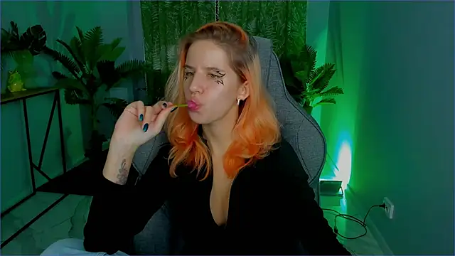 Snapshot of NitaNihil chatting on 3, 12, 2025 NitaNihil online show from 3, 12, 2025