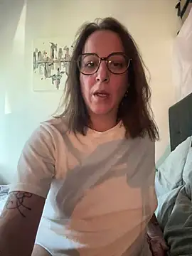 MarahWdsn online show from 27, 6, 2026
