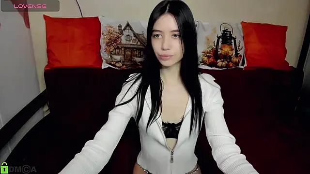 SelinLi online show from 4, 12, 2025