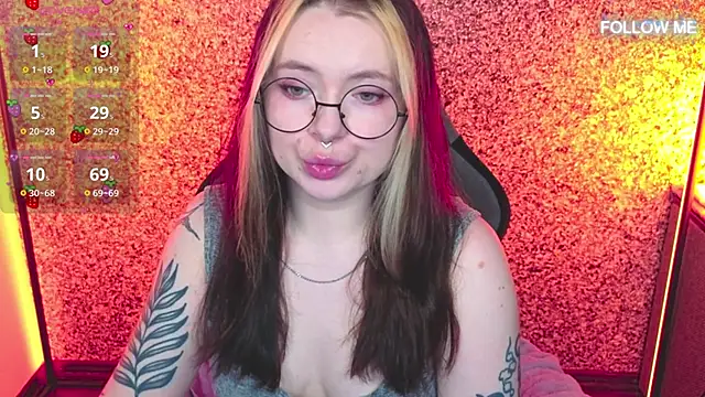 Snapshot of SadPotato_ chatting on 27, 9, 2025 SadPotato online show from 27, 9, 2025