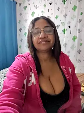 Snapshot of Avannay chatting on 8, 10, 2025 Avannay online show from 8, 10, 2025