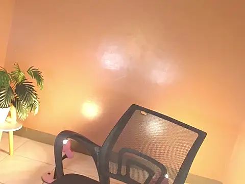 seductivehugecumontopx online show from 12, 11, 2025