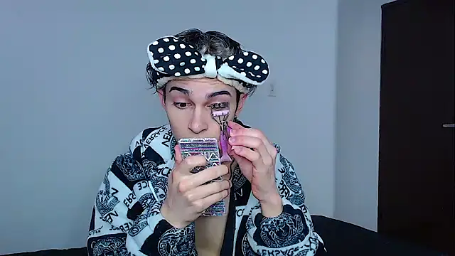 john vichenso online show from 2, 12, 2025