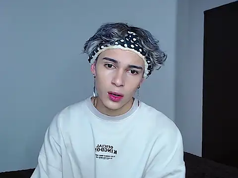 john vichenso online show from 27, 10, 2025