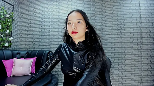 akimy teen online show from 11, 9, 2025