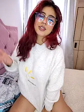 sarah lark  online show from 8, 10, 2025