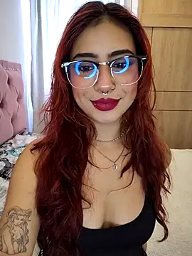 sarah lark  online show from 3, 10, 2025