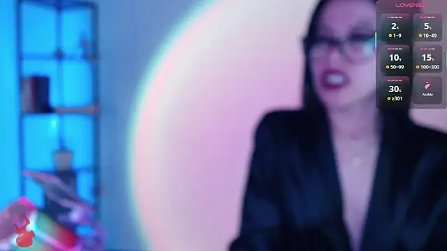 girldom online show from 12, 11, 2025