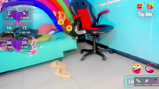 Snapshot of Britany_montiel chatting on 13, 11, 2025 Britany montiel online show from 13, 11, 2025