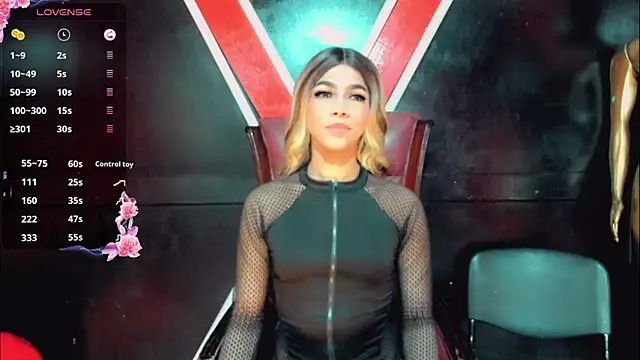 Snapshot of Britany_montiel chatting on 24, 10, 2025 Britany montiel online show from 24, 10, 2025