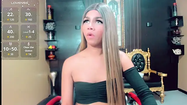 Snapshot of Britany_montiel chatting on 18, 11, 2025 Britany montiel online show from 18, 11, 2025