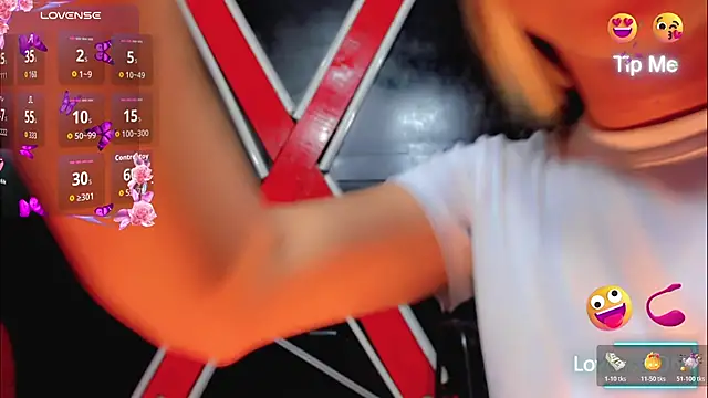 Snapshot of Britany_montiel chatting on 31, 10, 2025 Britany montiel online show from 31, 10, 2025