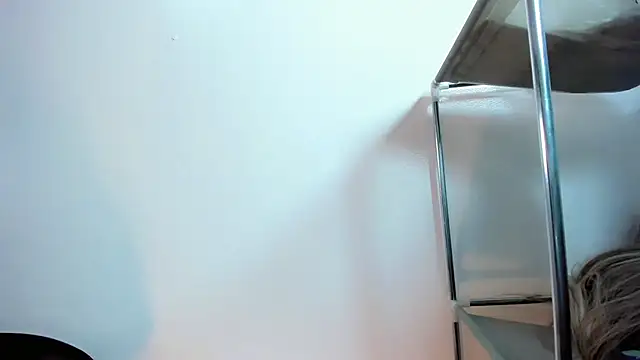 Britany montiel online show from 15, 4, 2026