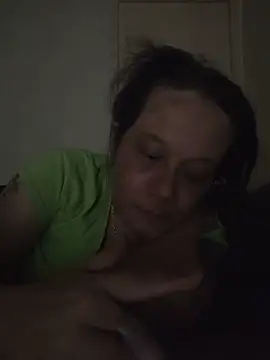 Snapshot of zeousseelphie chatting on 6, 6, 2026 zeousseelphie online show from 6, 6, 2026