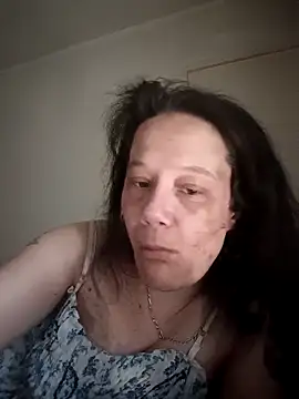 Snapshot of zeousseelphie chatting on 12, 6, 2026 zeousseelphie online show from 12, 6, 2026