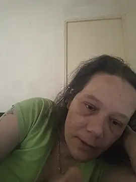 Snapshot of zeousseelphie chatting on 8, 6, 2026 zeousseelphie online show from 8, 6, 2026