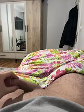 Erenn9972 online show from 18, 1, 2026