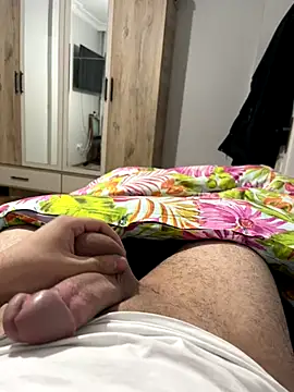 Erenn9972 online show from 10, 11, 2025