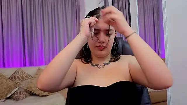 Niaa Stark online show from 14, 4, 2026