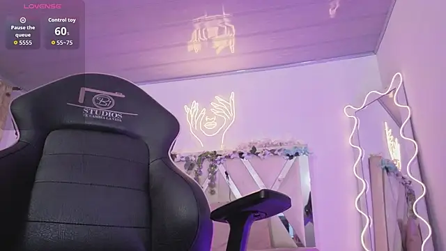 ZURY TAY online show from 7, 3, 2026