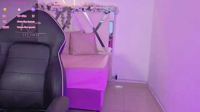 ZURY TAY online show from 24, 3, 2026