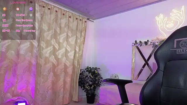 ZURY TAY online show from 9, 5, 2026