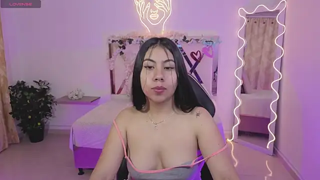 ZURY TAY online show from 20, 12, 2025